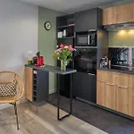 Centre Ville A Pied Appt Avec Sauna, Linge, Wifi, Stationnement Gratuit